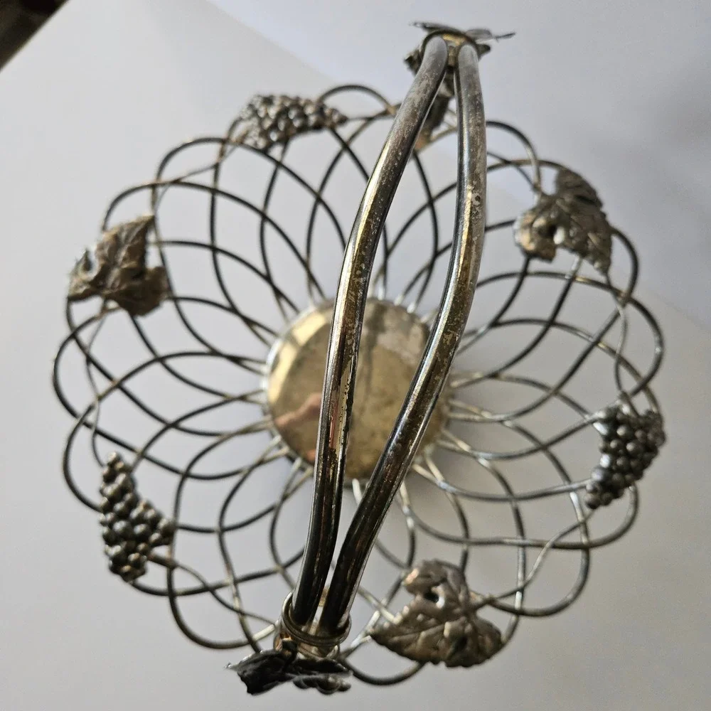 Vtg GODINGER Silver-Plated Wire Grapevine Basket - 12in - Bread Rolls Fruit Leaf
